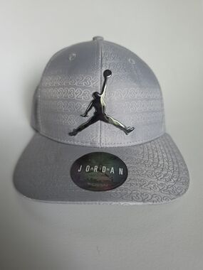 Air Jordan Silver Jumpman Snapback Hat- Youth